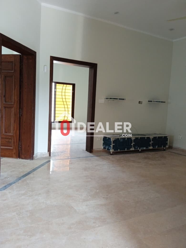 8 Marla House for Rent
