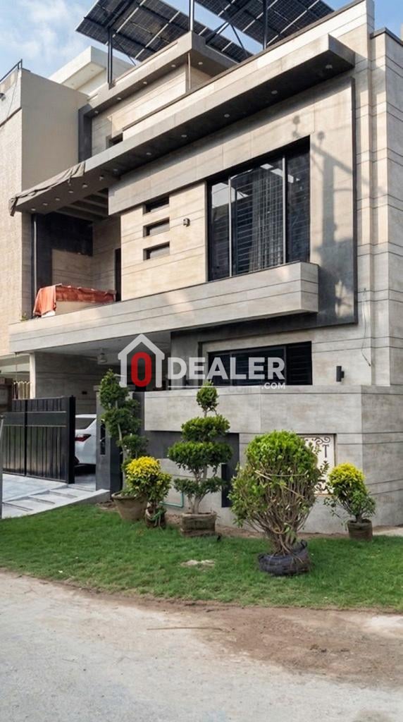 10 Marla Corner House for Sale